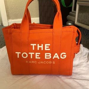 Marc Jacobs The Tote Bag